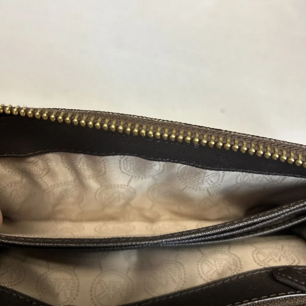 Michael Kors nice clean